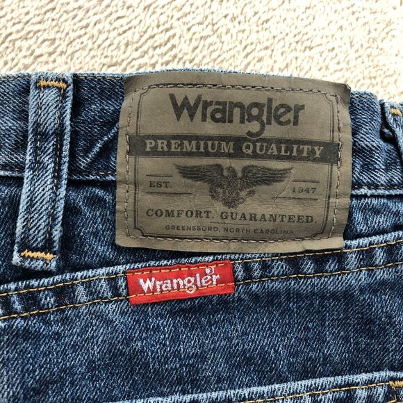 Wrangler Men Jeans Size 38x30 Blue Denim Classic Straight Leg Casual 100% Cotton - Picture 11 of 14